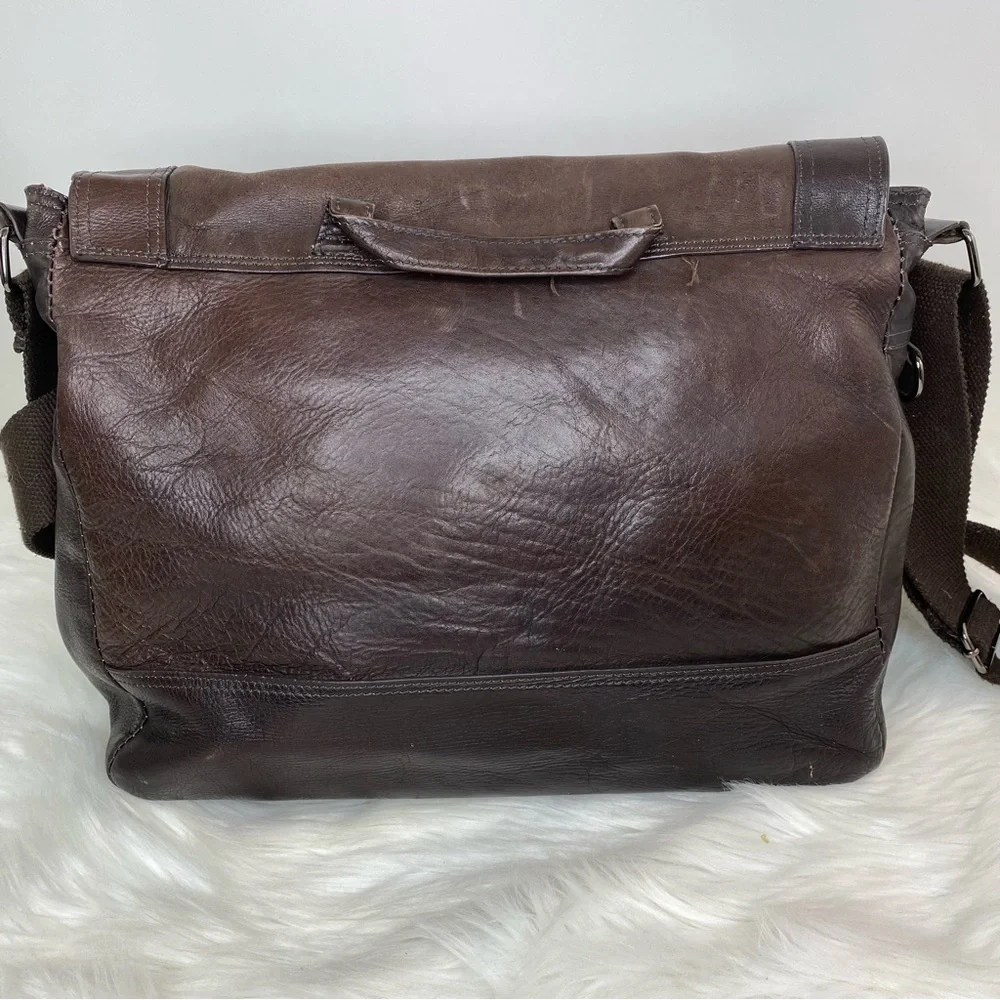 Kenneth Cole Reaction Chocolate Brown Leather Briefcase/Messenger Bag